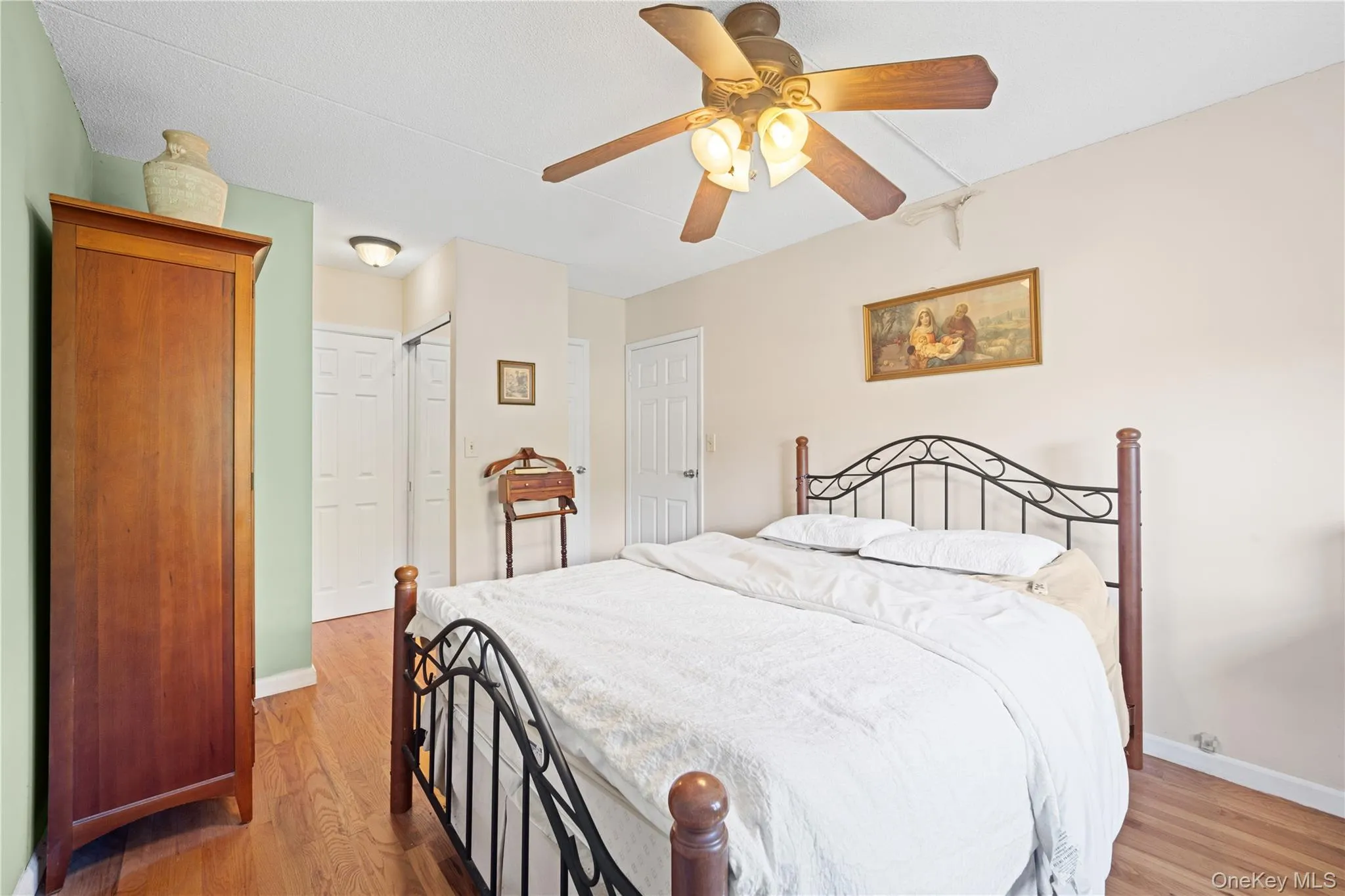 71-34 162nd, New York, NY, 3 Bedrooms Bedrooms, 6 Rooms Rooms,2 BathroomsBathrooms,Residential,For Rent,162nd,0,1012945 71-34 162nd, New York, NY, 3 Bedrooms Bedrooms, 6 Rooms Rooms,2 BathroomsBathrooms,Residential,For Rent,162nd,0,1012945