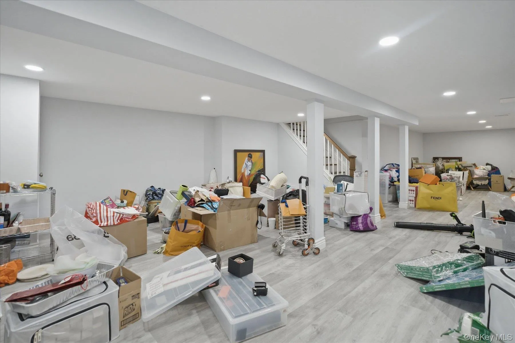 174 Warner Road, Huntington, NY, 5 Bedrooms Bedrooms, 14 Rooms Rooms,3 BathroomsBathrooms,Residential,For Rent,Warner,0,1012946 174 Warner Road, Huntington, NY, 5 Bedrooms Bedrooms, 14 Rooms Rooms,3 BathroomsBathrooms,Residential,For Rent,Warner,0,1012946