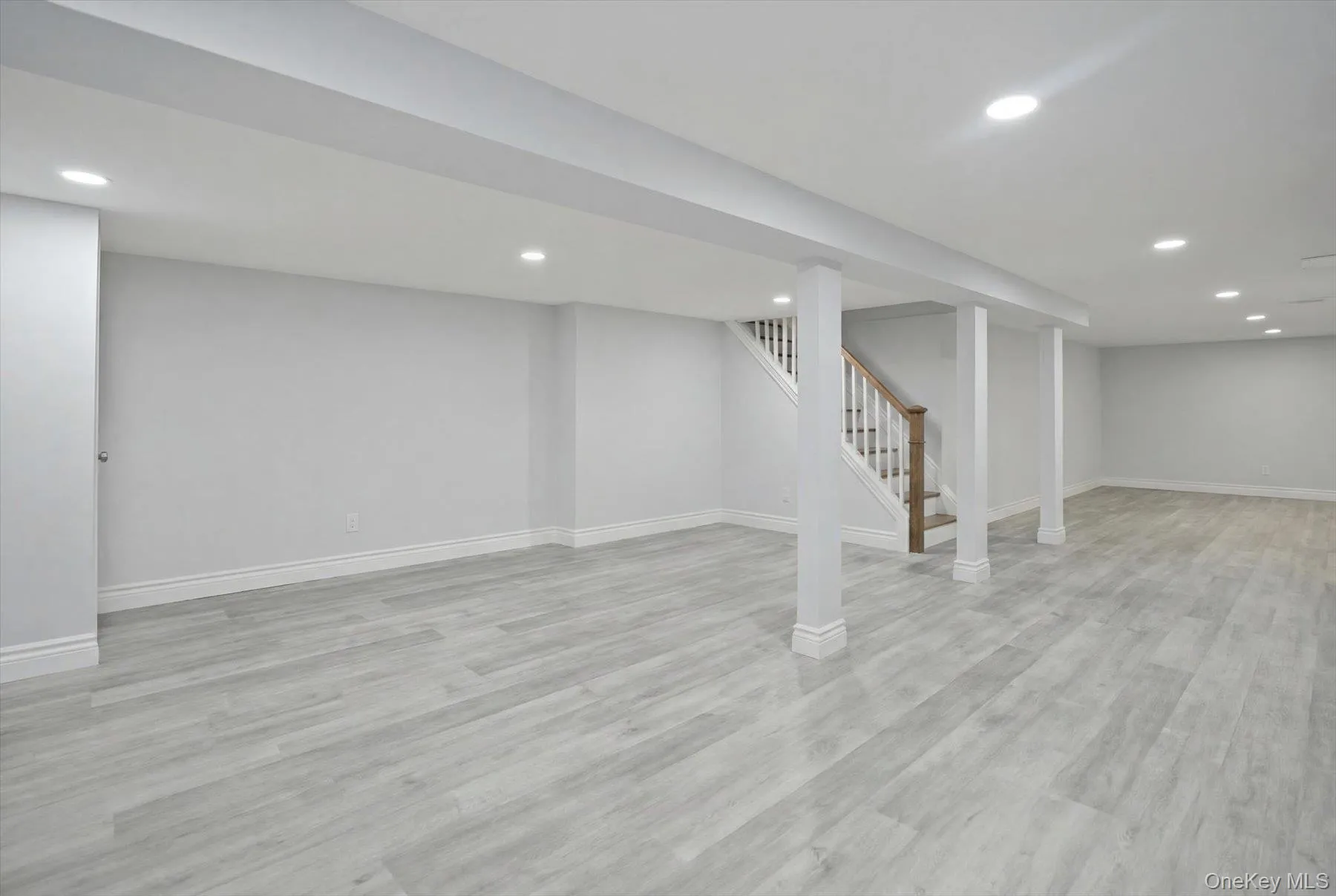 174 Warner Road, Huntington, NY, 5 Bedrooms Bedrooms, 14 Rooms Rooms,3 BathroomsBathrooms,Residential,For Rent,Warner,0,1012946 174 Warner Road, Huntington, NY, 5 Bedrooms Bedrooms, 14 Rooms Rooms,3 BathroomsBathrooms,Residential,For Rent,Warner,0,1012946
