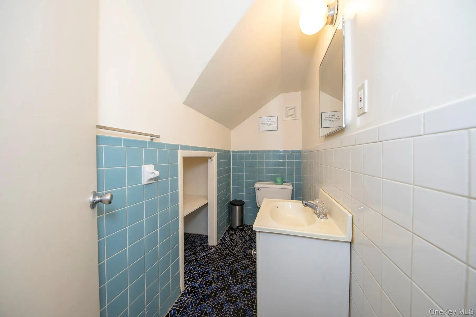 72-74 Pearsall Avenue, Hempstead, NY, 3 Bedrooms Bedrooms, 5 Rooms Rooms,1 BathroomBathrooms,Residential Lease,For Rent,Pearsall,0,1012949 72-74 Pearsall Avenue, Hempstead, NY, 3 Bedrooms Bedrooms, 5 Rooms Rooms,1 BathroomBathrooms,Residential Lease,For Rent,Pearsall,0,1012949
