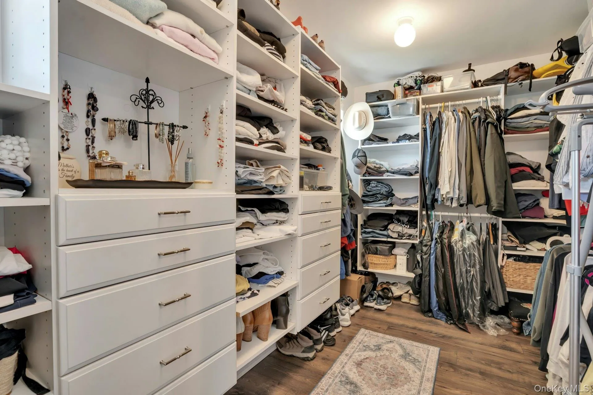 433 Hillside Avenue, Islip, NY, 4 Bedrooms Bedrooms, 13 Rooms Rooms,3 BathroomsBathrooms,Residential,For Rent,Hillside,0,1012951 433 Hillside Avenue, Islip, NY, 4 Bedrooms Bedrooms, 13 Rooms Rooms,3 BathroomsBathrooms,Residential,For Rent,Hillside,0,1012951