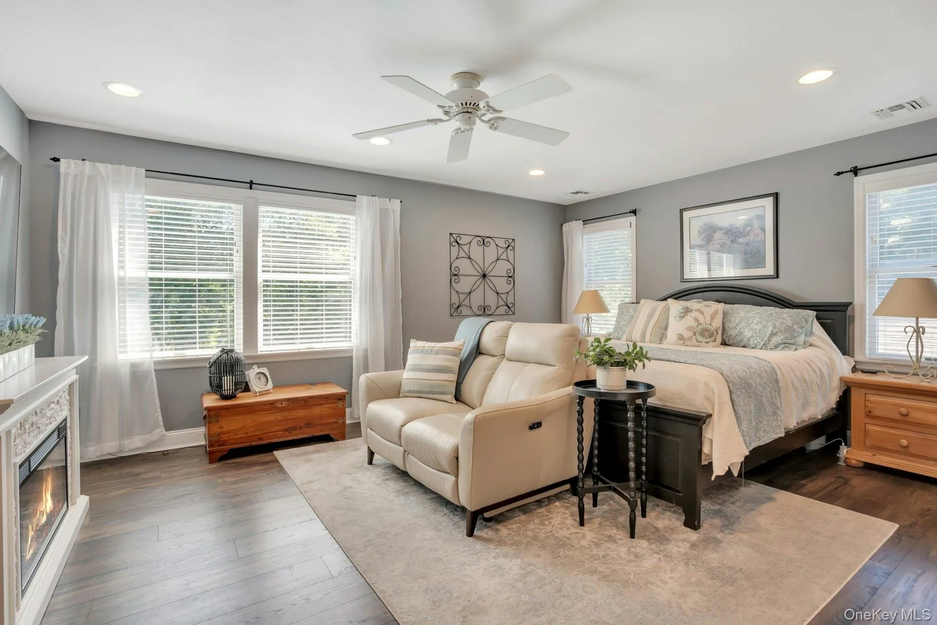 433 Hillside Avenue, Islip, NY, 4 Bedrooms Bedrooms, 13 Rooms Rooms,3 BathroomsBathrooms,Residential,For Rent,Hillside,0,1012951 433 Hillside Avenue, Islip, NY, 4 Bedrooms Bedrooms, 13 Rooms Rooms,3 BathroomsBathrooms,Residential,For Rent,Hillside,0,1012951