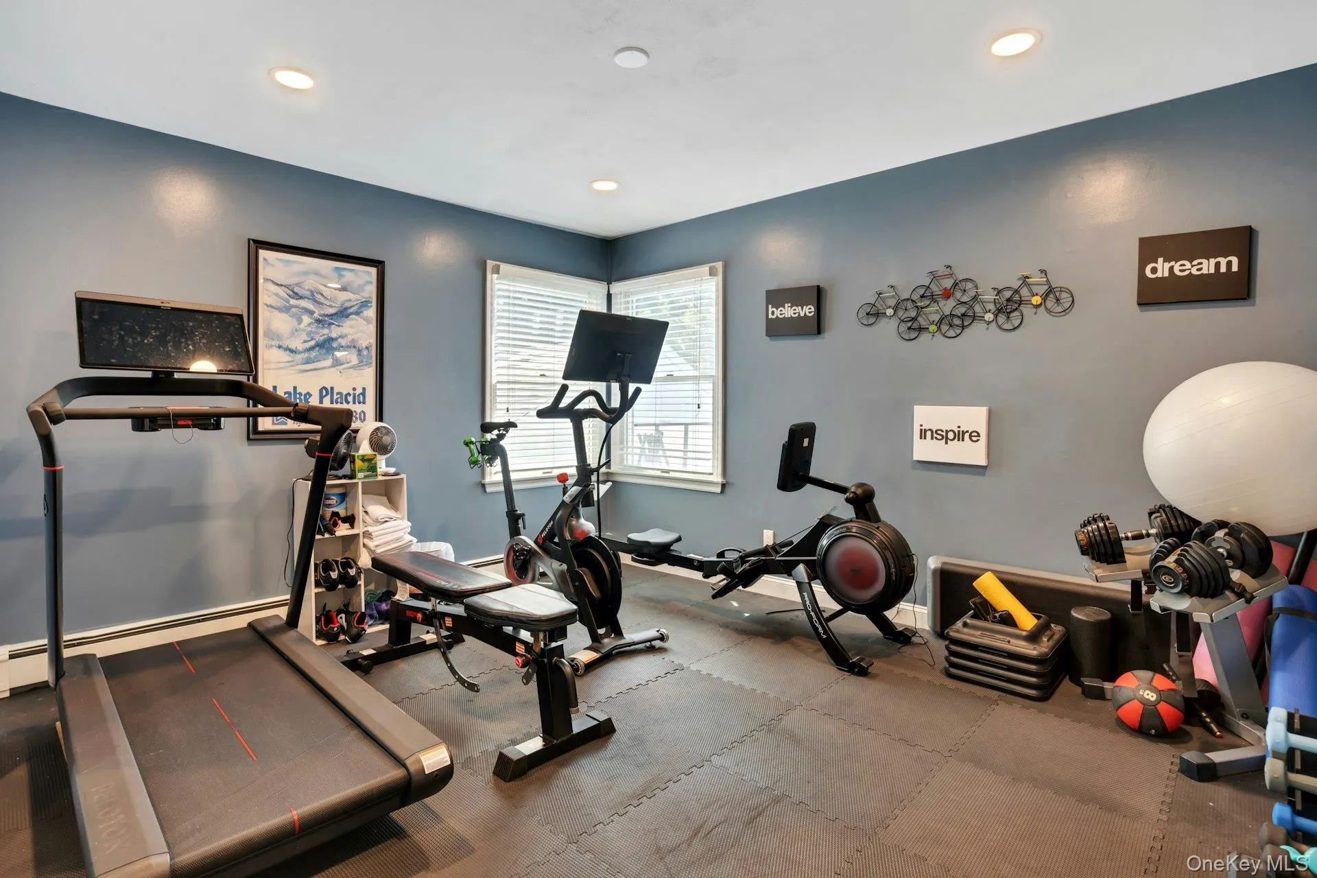 433 Hillside Avenue, Islip, NY, 4 Bedrooms Bedrooms, 13 Rooms Rooms,3 BathroomsBathrooms,Residential,For Rent,Hillside,0,1012951 433 Hillside Avenue, Islip, NY, 4 Bedrooms Bedrooms, 13 Rooms Rooms,3 BathroomsBathrooms,Residential,For Rent,Hillside,0,1012951