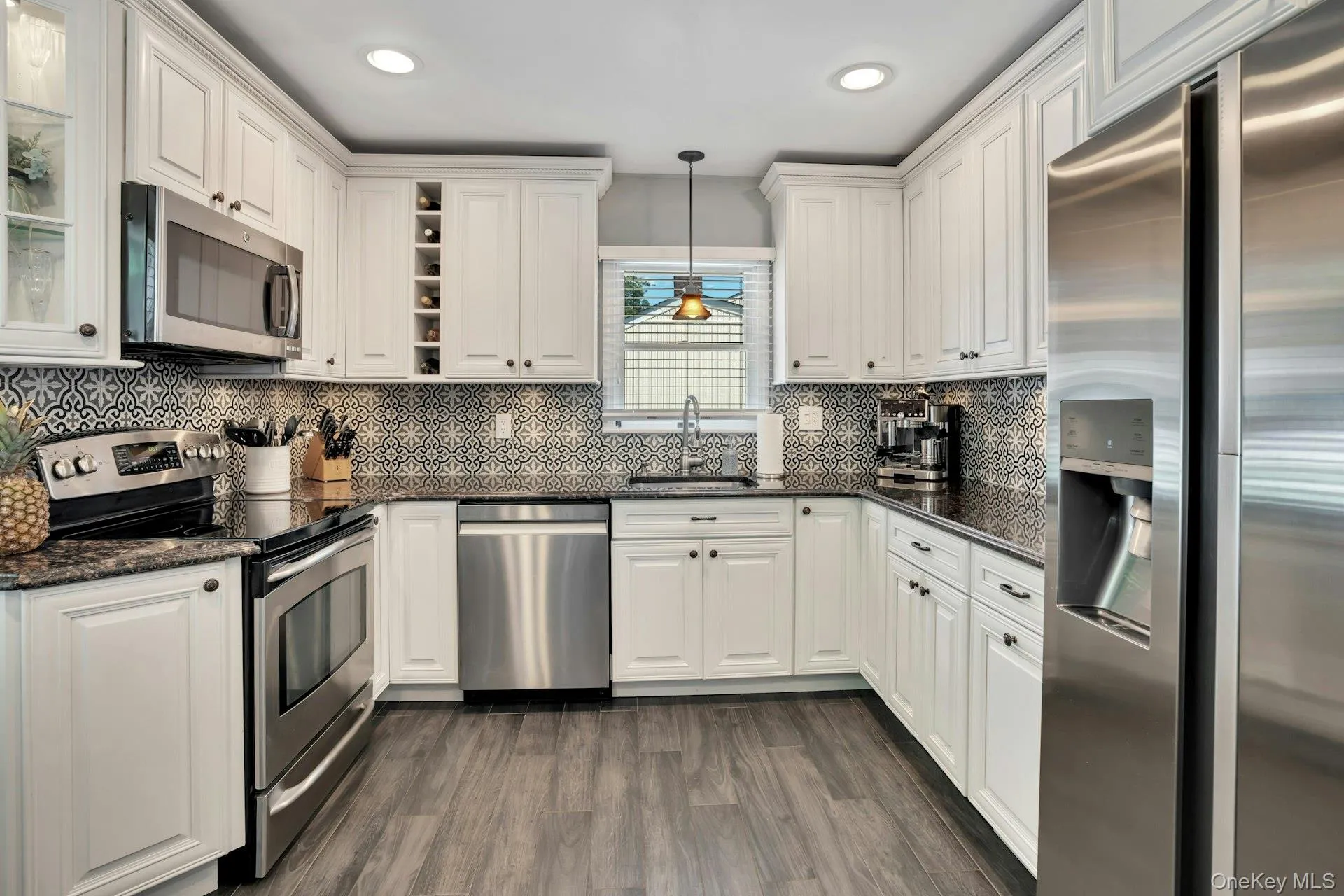 433 Hillside Avenue, Islip, NY, 4 Bedrooms Bedrooms, 13 Rooms Rooms,3 BathroomsBathrooms,Residential,For Rent,Hillside,0,1012951 433 Hillside Avenue, Islip, NY, 4 Bedrooms Bedrooms, 13 Rooms Rooms,3 BathroomsBathrooms,Residential,For Rent,Hillside,0,1012951
