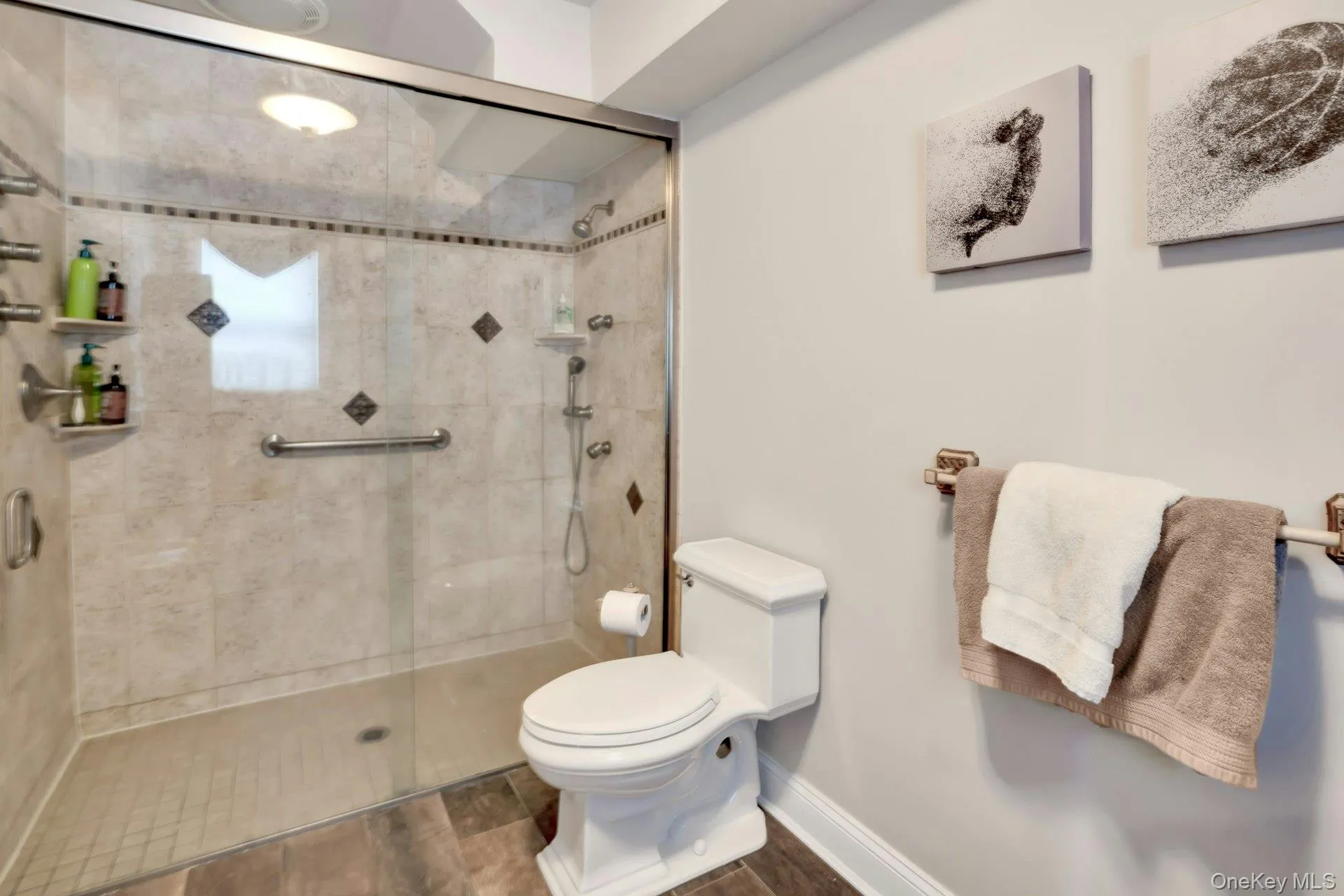 433 Hillside Avenue, Islip, NY, 4 Bedrooms Bedrooms, 13 Rooms Rooms,3 BathroomsBathrooms,Residential,For Rent,Hillside,0,1012951 433 Hillside Avenue, Islip, NY, 4 Bedrooms Bedrooms, 13 Rooms Rooms,3 BathroomsBathrooms,Residential,For Rent,Hillside,0,1012951