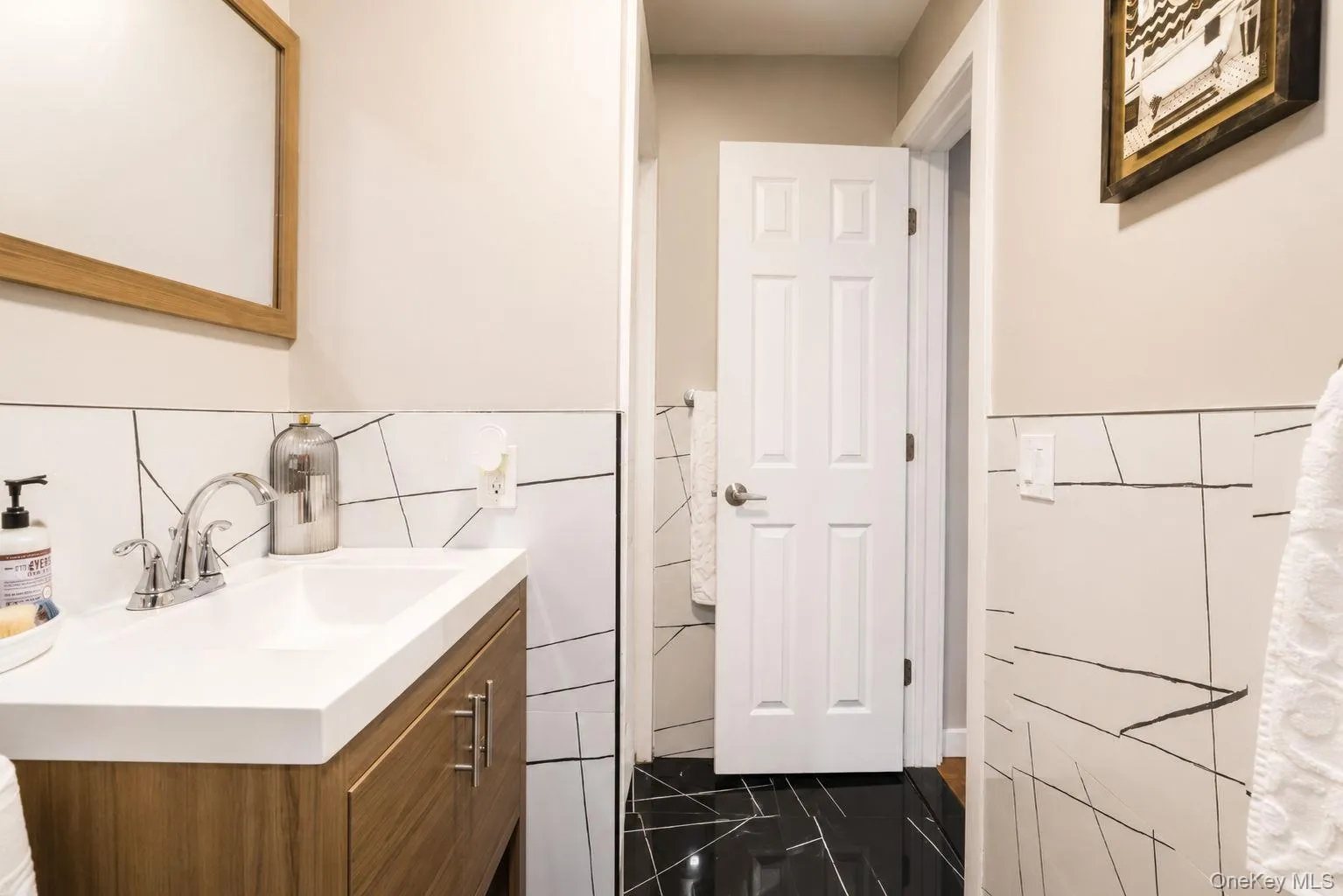 95 Country Club Lane, Haverstraw, NY, 1 Bedroom Bedrooms, 4 Rooms Rooms,1 BathroomBathrooms,Residential,For Rent,Country Club,0,1012952 95 Country Club Lane, Haverstraw, NY, 1 Bedroom Bedrooms, 4 Rooms Rooms,1 BathroomBathrooms,Residential,For Rent,Country Club,0,1012952