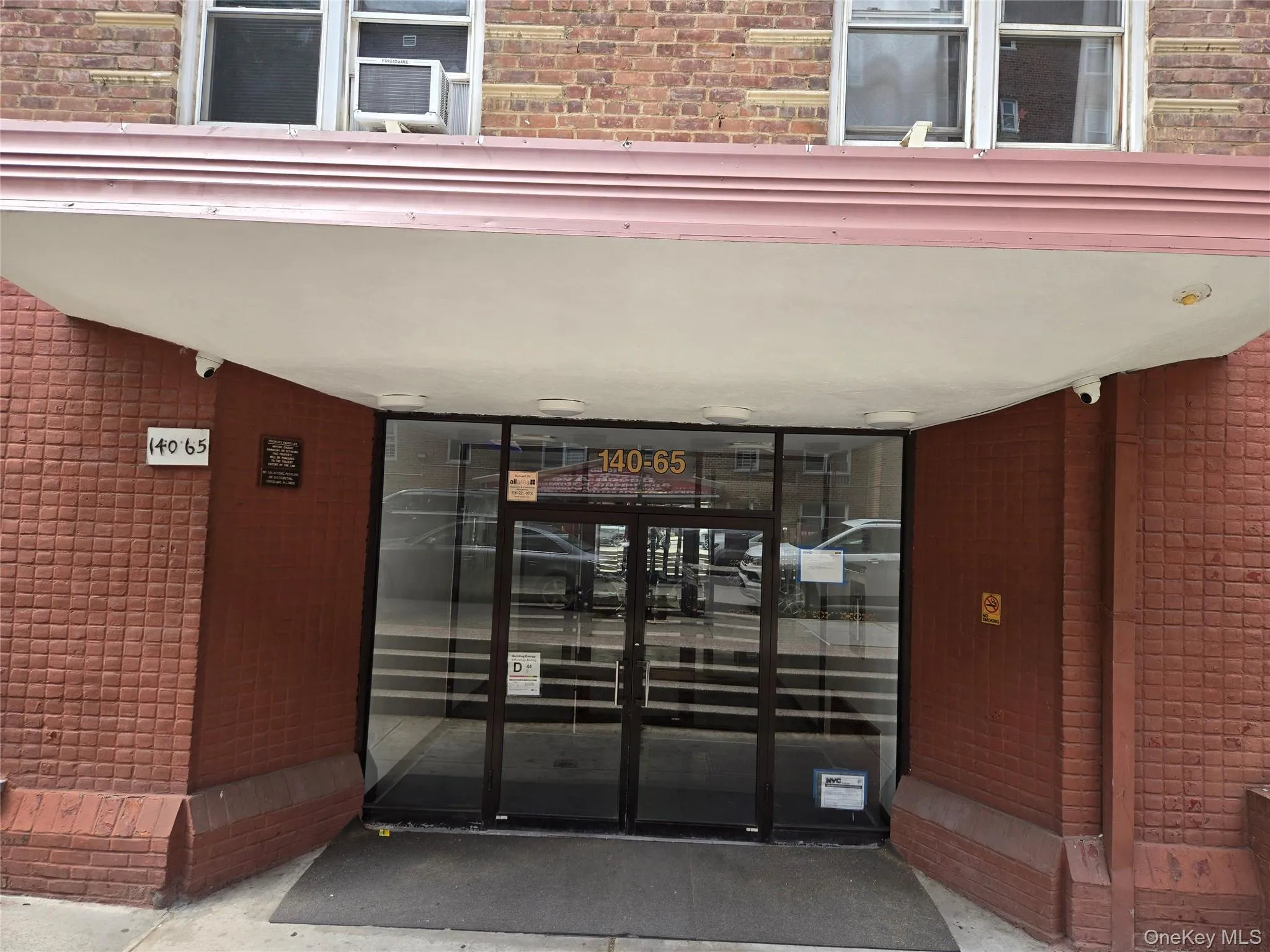140-65 Beech Avenue, New York, NY, 2 Rooms Rooms,1 BathroomBathrooms,Residential Lease,For Rent,Beech,0,KEY1012953 140-65 Beech Avenue, New York, NY, 2 Rooms Rooms,1 BathroomBathrooms,Residential Lease,For Rent,Beech,0,KEY1012953