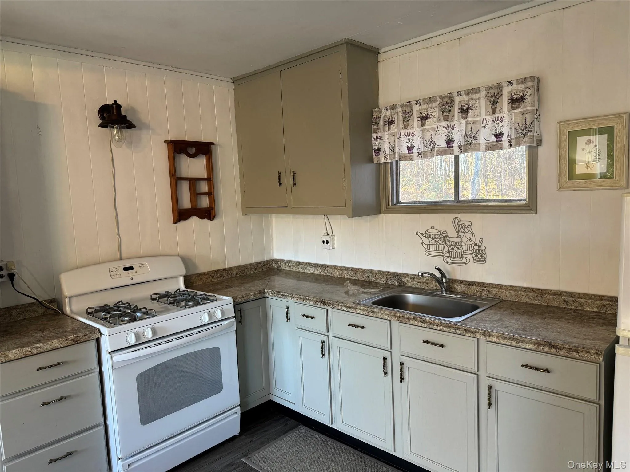 359 Masten Road, Pleasant Valley, NY, 1 Bedroom Bedrooms, 3 Rooms Rooms,1 BathroomBathrooms,Residential Lease,For Rent,Masten,0,1012958 359 Masten Road, Pleasant Valley, NY, 1 Bedroom Bedrooms, 3 Rooms Rooms,1 BathroomBathrooms,Residential Lease,For Rent,Masten,0,1012958