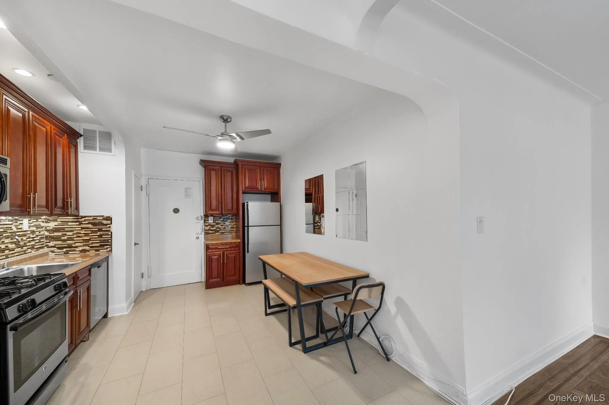 41-42 50th Street, New York, NY, 1 Bedroom Bedrooms, 3 Rooms Rooms,1 BathroomBathrooms,Residential,For Rent,50th,0,1012959 41-42 50th Street, New York, NY, 1 Bedroom Bedrooms, 3 Rooms Rooms,1 BathroomBathrooms,Residential,For Rent,50th,0,1012959