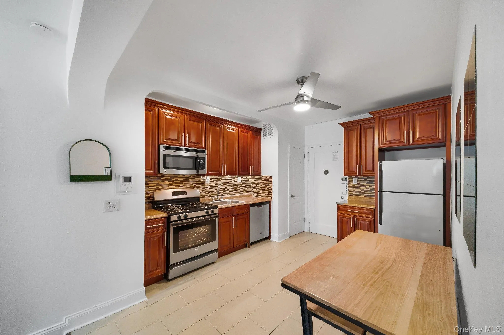 41-42 50th Street, New York, NY, 1 Bedroom Bedrooms, 3 Rooms Rooms,1 BathroomBathrooms,Residential,For Rent,50th,0,1012959 41-42 50th Street, New York, NY, 1 Bedroom Bedrooms, 3 Rooms Rooms,1 BathroomBathrooms,Residential,For Rent,50th,0,1012959