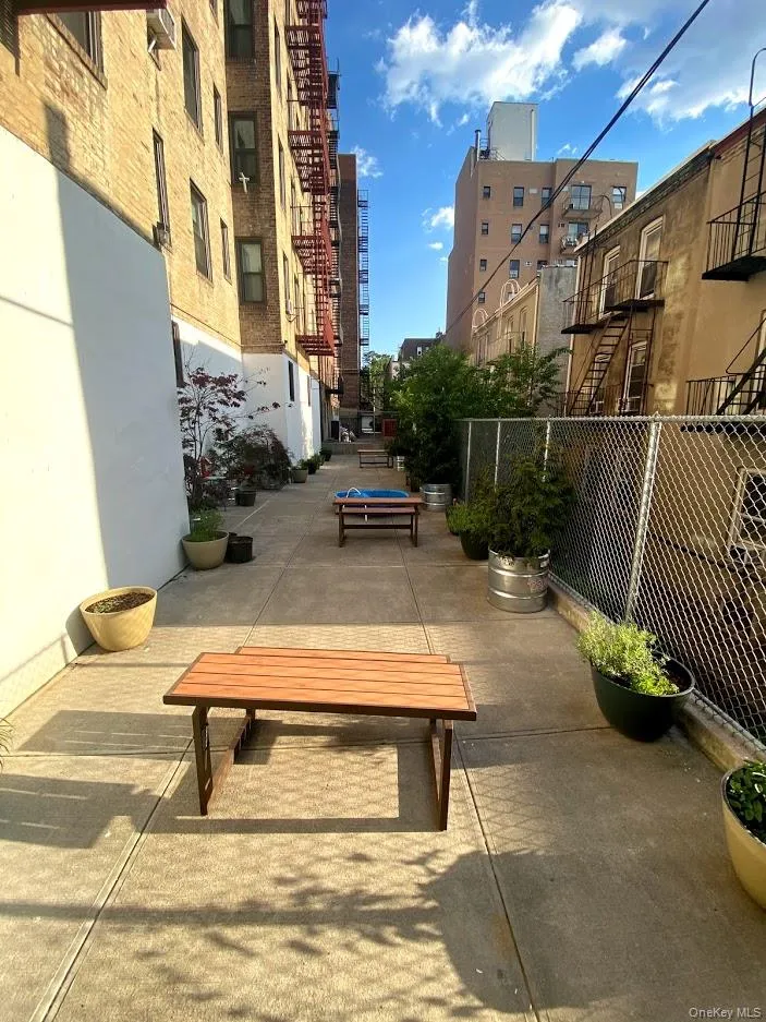 41-42 50th Street, New York, NY, 1 Bedroom Bedrooms, 3 Rooms Rooms,1 BathroomBathrooms,Residential,For Rent,50th,0,1012959 41-42 50th Street, New York, NY, 1 Bedroom Bedrooms, 3 Rooms Rooms,1 BathroomBathrooms,Residential,For Rent,50th,0,1012959