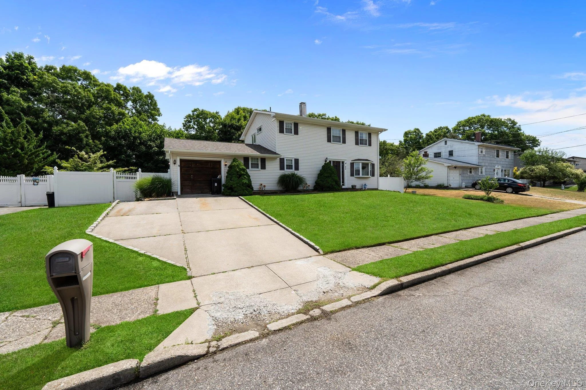 25 Harvey Lane, Brookhaven, NY, 4 Bedrooms Bedrooms, 9 Rooms Rooms,2 BathroomsBathrooms,Residential,For Rent,Harvey,0,KEY1012960 25 Harvey Lane, Brookhaven, NY, 4 Bedrooms Bedrooms, 9 Rooms Rooms,2 BathroomsBathrooms,Residential,For Rent,Harvey,0,KEY1012960