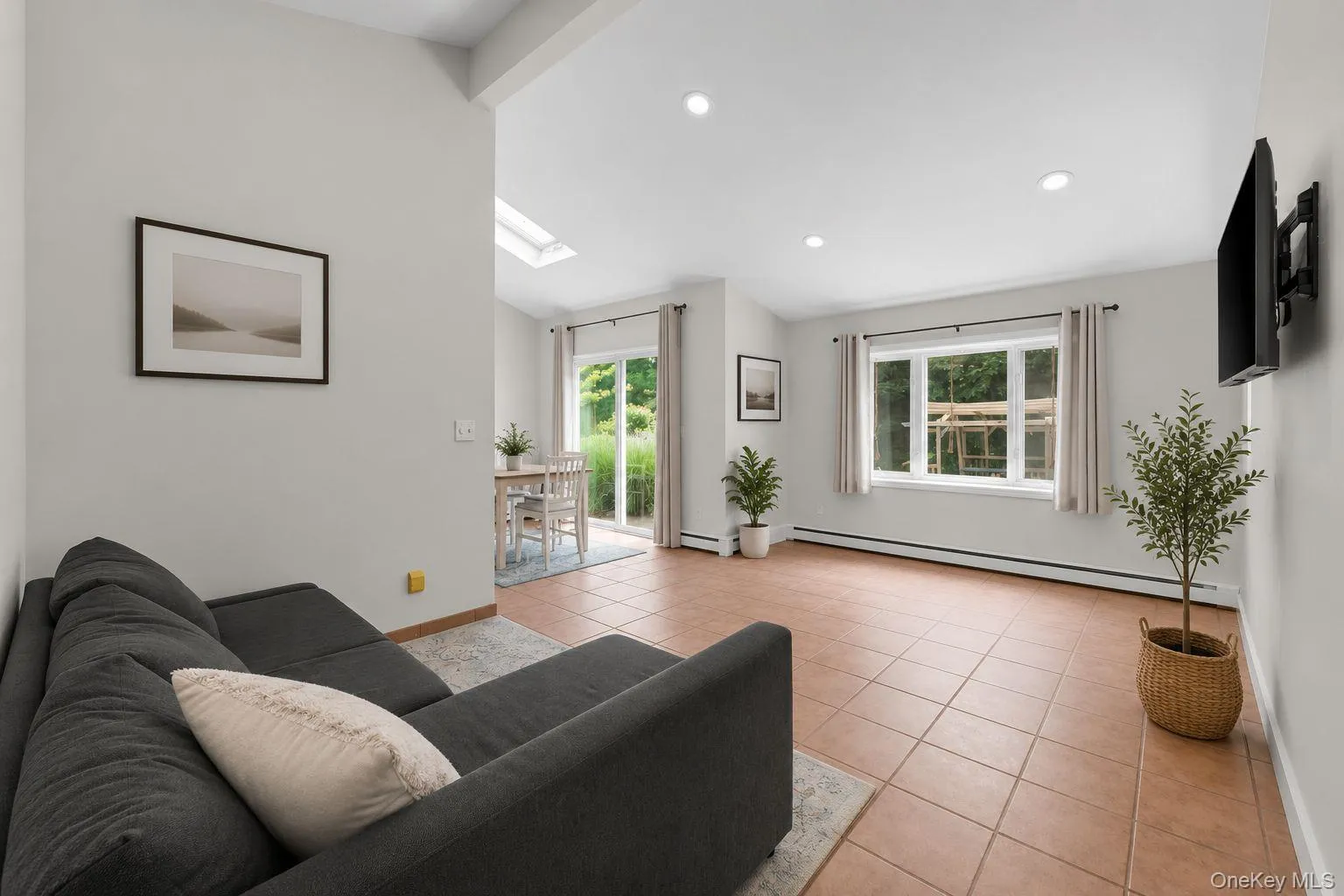 25 Harvey Lane, Brookhaven, NY, 4 Bedrooms Bedrooms, 9 Rooms Rooms,2 BathroomsBathrooms,Residential,For Rent,Harvey,0,KEY1012960 25 Harvey Lane, Brookhaven, NY, 4 Bedrooms Bedrooms, 9 Rooms Rooms,2 BathroomsBathrooms,Residential,For Rent,Harvey,0,KEY1012960