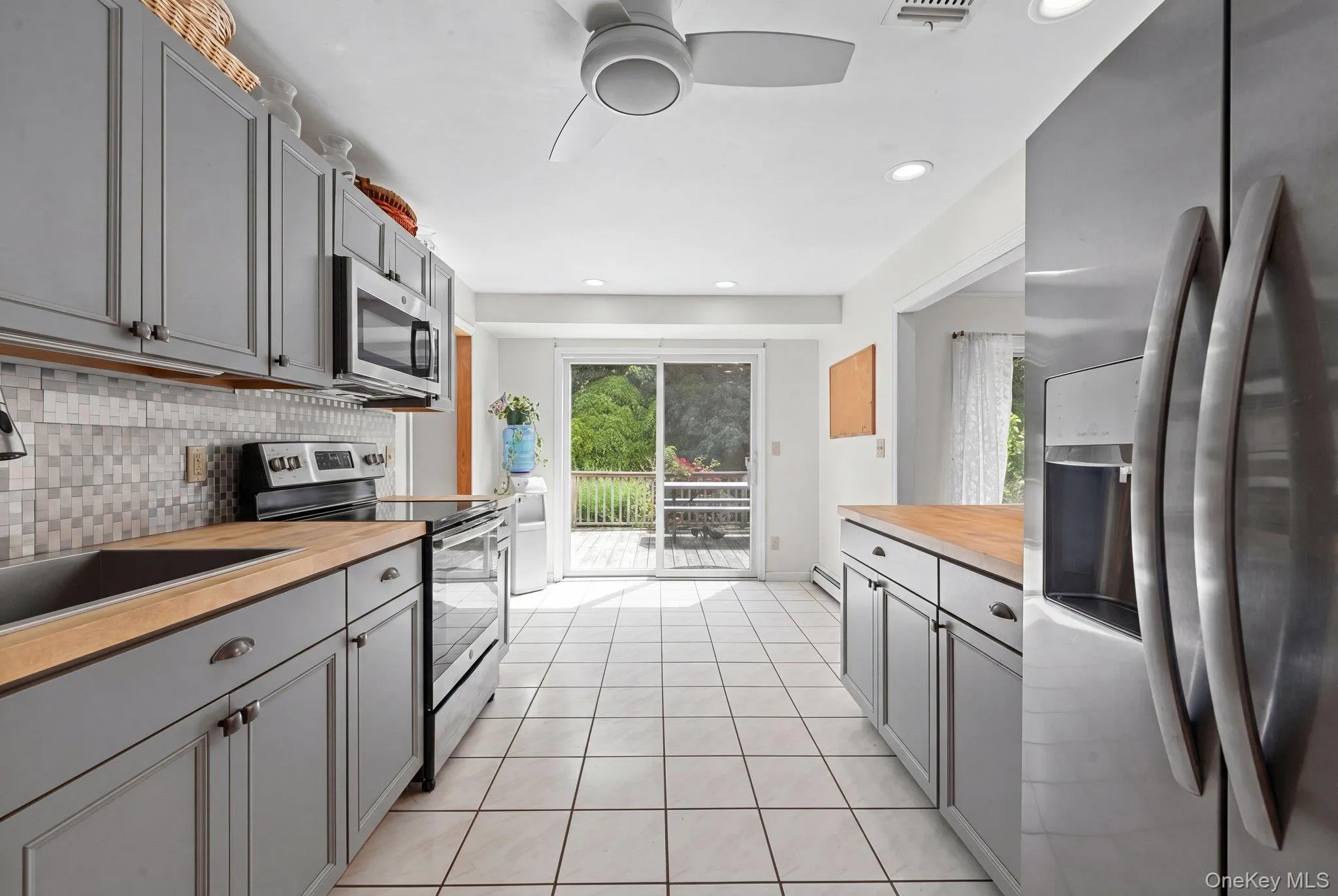 25 Harvey Lane, Brookhaven, NY, 4 Bedrooms Bedrooms, 9 Rooms Rooms,2 BathroomsBathrooms,Residential,For Rent,Harvey,0,KEY1012960 25 Harvey Lane, Brookhaven, NY, 4 Bedrooms Bedrooms, 9 Rooms Rooms,2 BathroomsBathrooms,Residential,For Rent,Harvey,0,KEY1012960