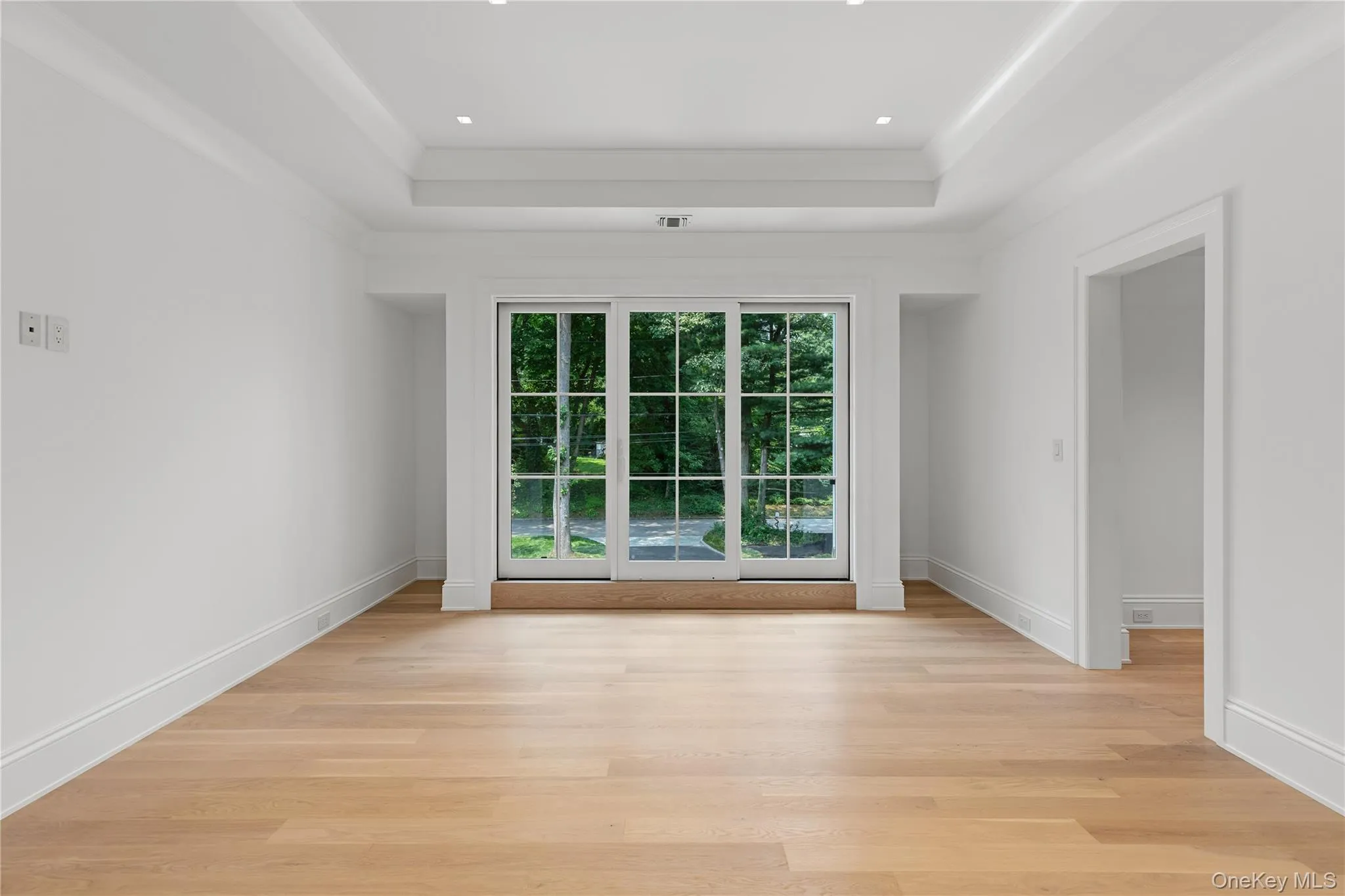 110 Dogwood Avenue, North Hempstead, NY, 8 Bedrooms Bedrooms, 15 Rooms Rooms,8 BathroomsBathrooms,Residential,For Rent,Dogwood,0,1012961 110 Dogwood Avenue, North Hempstead, NY, 8 Bedrooms Bedrooms, 15 Rooms Rooms,8 BathroomsBathrooms,Residential,For Rent,Dogwood,0,1012961