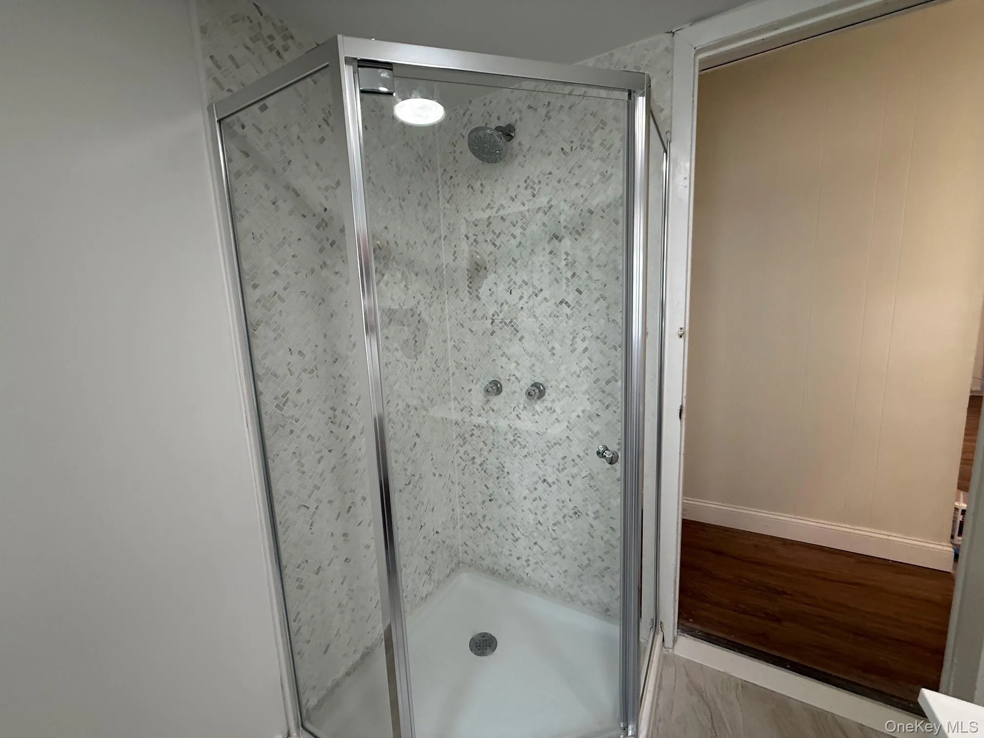 1082 Lynn Place, Hempstead, NY, 2 Bedrooms Bedrooms, 6 Rooms Rooms,2 BathroomsBathrooms,Residential Lease,For Rent,Lynn,0,1012965 1082 Lynn Place, Hempstead, NY, 2 Bedrooms Bedrooms, 6 Rooms Rooms,2 BathroomsBathrooms,Residential Lease,For Rent,Lynn,0,1012965