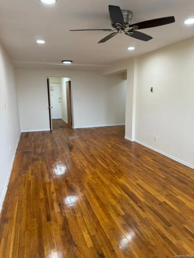 153-23 78th Street, New York, NY, 1 Bedroom Bedrooms, 3 Rooms Rooms,1 BathroomBathrooms,Residential,For Rent,78th,0,1012966 153-23 78th Street, New York, NY, 1 Bedroom Bedrooms, 3 Rooms Rooms,1 BathroomBathrooms,Residential,For Rent,78th,0,1012966
