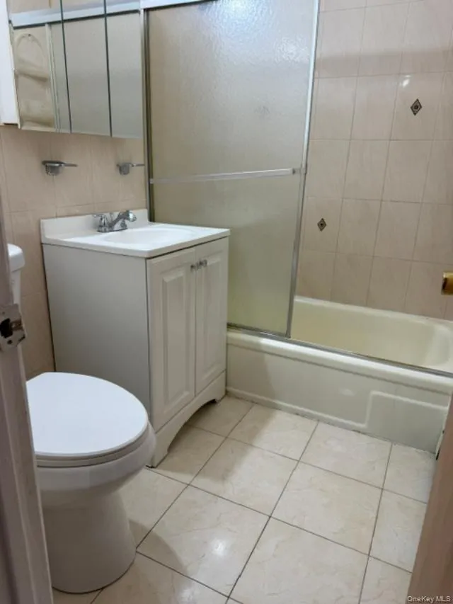 153-23 78th Street, New York, NY, 1 Bedroom Bedrooms, 3 Rooms Rooms,1 BathroomBathrooms,Residential,For Rent,78th,0,1012966 153-23 78th Street, New York, NY, 1 Bedroom Bedrooms, 3 Rooms Rooms,1 BathroomBathrooms,Residential,For Rent,78th,0,1012966