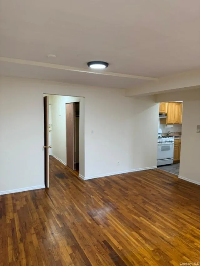 153-23 78th Street, New York, NY, 1 Bedroom Bedrooms, 3 Rooms Rooms,1 BathroomBathrooms,Residential,For Rent,78th,0,1012966 153-23 78th Street, New York, NY, 1 Bedroom Bedrooms, 3 Rooms Rooms,1 BathroomBathrooms,Residential,For Rent,78th,0,1012966