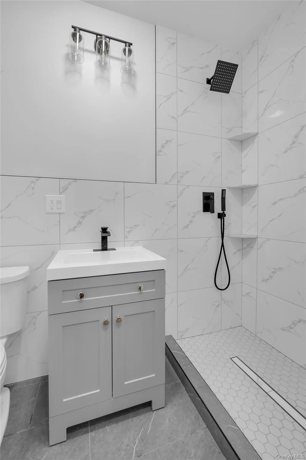 Brand new bathroom Brand new bathroom