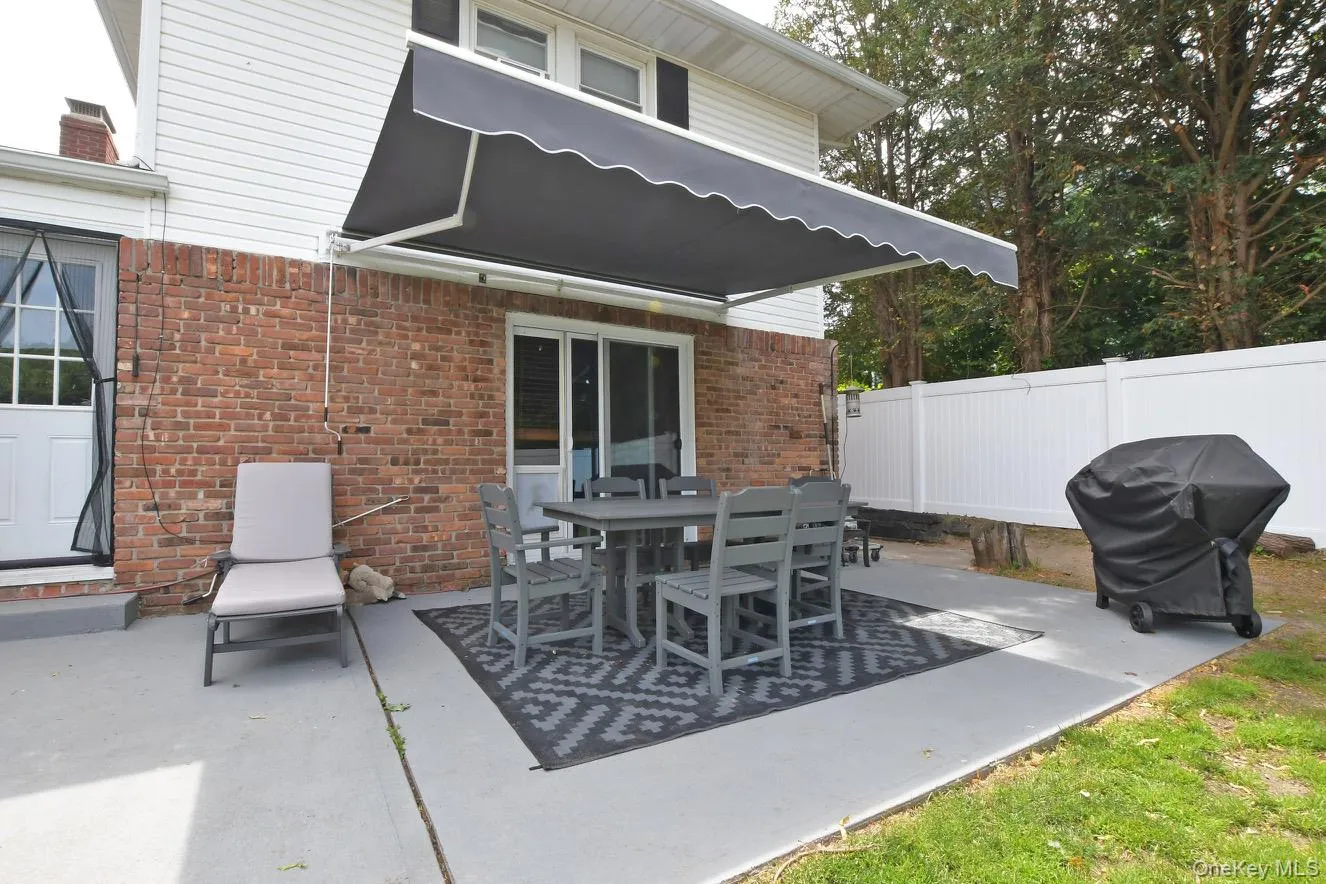 50 Deer Drive, Brookhaven, NY, 4 Bedrooms Bedrooms, 9 Rooms Rooms,3 BathroomsBathrooms,Residential,For Rent,Deer,0,1012972 50 Deer Drive, Brookhaven, NY, 4 Bedrooms Bedrooms, 9 Rooms Rooms,3 BathroomsBathrooms,Residential,For Rent,Deer,0,1012972