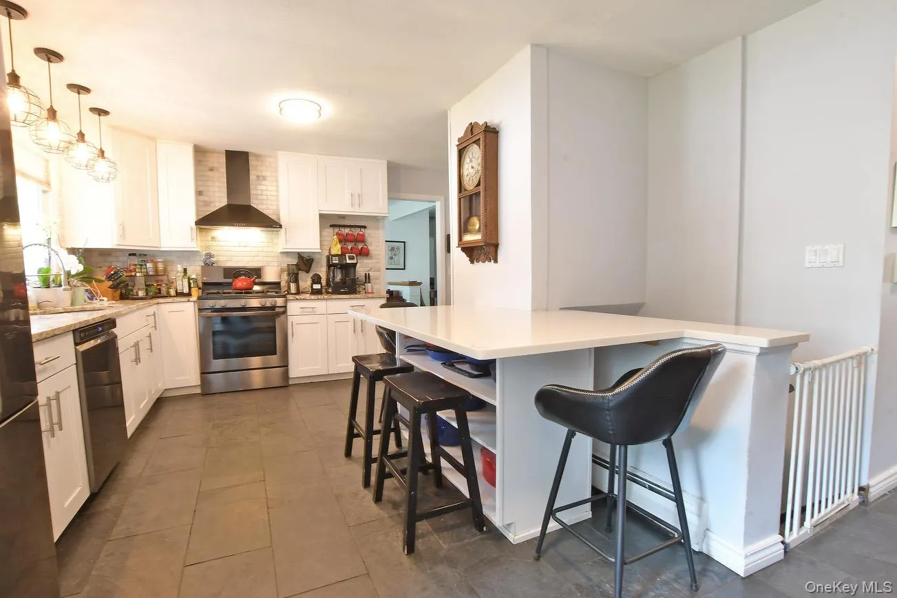 50 Deer Drive, Brookhaven, NY, 4 Bedrooms Bedrooms, 9 Rooms Rooms,3 BathroomsBathrooms,Residential,For Rent,Deer,0,1012972 50 Deer Drive, Brookhaven, NY, 4 Bedrooms Bedrooms, 9 Rooms Rooms,3 BathroomsBathrooms,Residential,For Rent,Deer,0,1012972