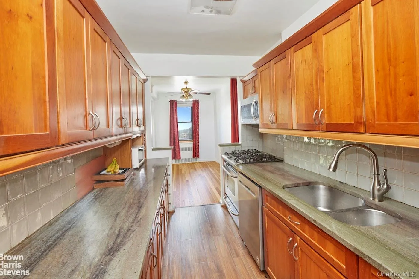 3616 Henry Hudson Parkway, New York, NY, 2 Bedrooms Bedrooms, 4 Rooms Rooms,2 BathroomsBathrooms,Residential,For Rent,Henry Hudson,0,1012974 3616 Henry Hudson Parkway, New York, NY, 2 Bedrooms Bedrooms, 4 Rooms Rooms,2 BathroomsBathrooms,Residential,For Rent,Henry Hudson,0,1012974