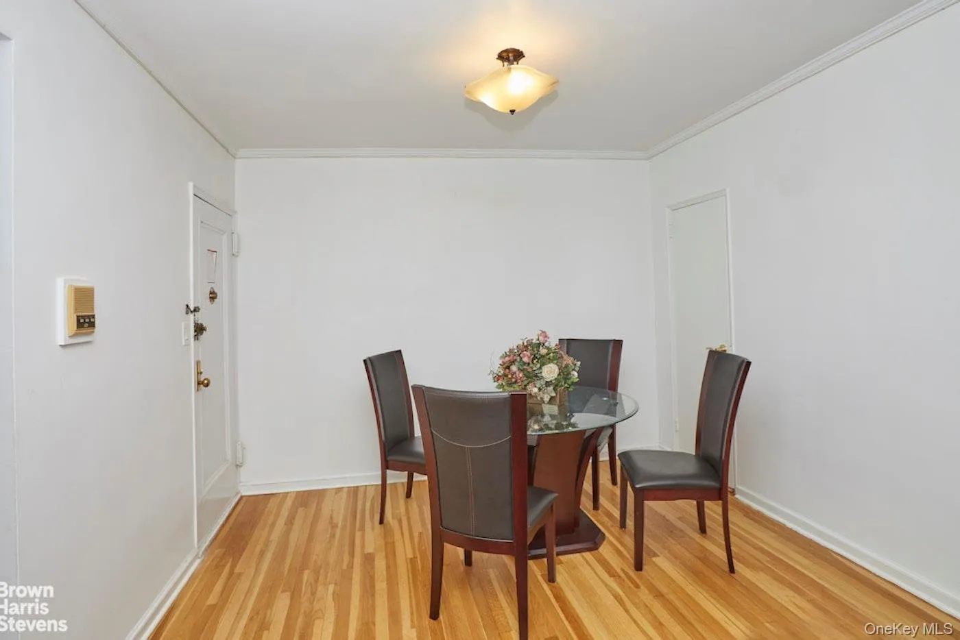 3616 Henry Hudson Parkway, New York, NY, 2 Bedrooms Bedrooms, 4 Rooms Rooms,2 BathroomsBathrooms,Residential,For Rent,Henry Hudson,0,1012974 3616 Henry Hudson Parkway, New York, NY, 2 Bedrooms Bedrooms, 4 Rooms Rooms,2 BathroomsBathrooms,Residential,For Rent,Henry Hudson,0,1012974