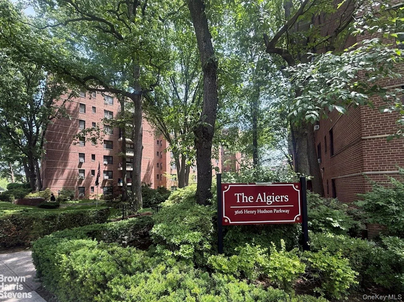 3616 Henry Hudson Parkway, New York, NY, 2 Bedrooms Bedrooms, 4 Rooms Rooms,2 BathroomsBathrooms,Residential,For Rent,Henry Hudson,0,1012974 3616 Henry Hudson Parkway, New York, NY, 2 Bedrooms Bedrooms, 4 Rooms Rooms,2 BathroomsBathrooms,Residential,For Rent,Henry Hudson,0,1012974
