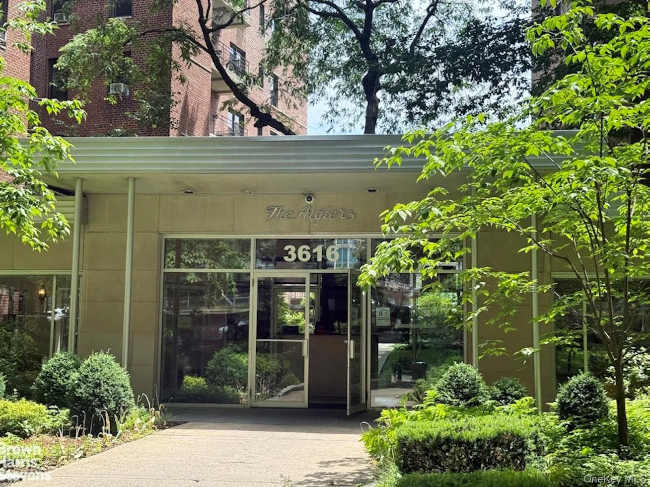3616 Henry Hudson Parkway, New York, NY, 2 Bedrooms Bedrooms, 4 Rooms Rooms,2 BathroomsBathrooms,Residential,For Rent,Henry Hudson,0,1012974 3616 Henry Hudson Parkway, New York, NY, 2 Bedrooms Bedrooms, 4 Rooms Rooms,2 BathroomsBathrooms,Residential,For Rent,Henry Hudson,0,1012974