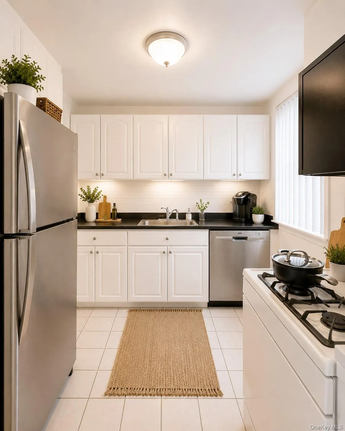 6955 150th Street, New York, NY, 1 Bedroom Bedrooms, 4 Rooms Rooms,1 BathroomBathrooms,Residential,For Rent,150th,0,1012975 6955 150th Street, New York, NY, 1 Bedroom Bedrooms, 4 Rooms Rooms,1 BathroomBathrooms,Residential,For Rent,150th,0,1012975