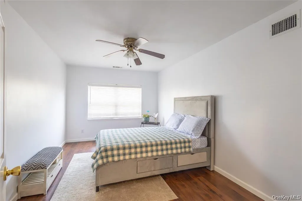 7 Summerfield Lane, Riverhead, NY, 3 Bedrooms Bedrooms, 6 Rooms Rooms,2 BathroomsBathrooms,Residential,For Rent,Summerfield,0,1012976 7 Summerfield Lane, Riverhead, NY, 3 Bedrooms Bedrooms, 6 Rooms Rooms,2 BathroomsBathrooms,Residential,For Rent,Summerfield,0,1012976