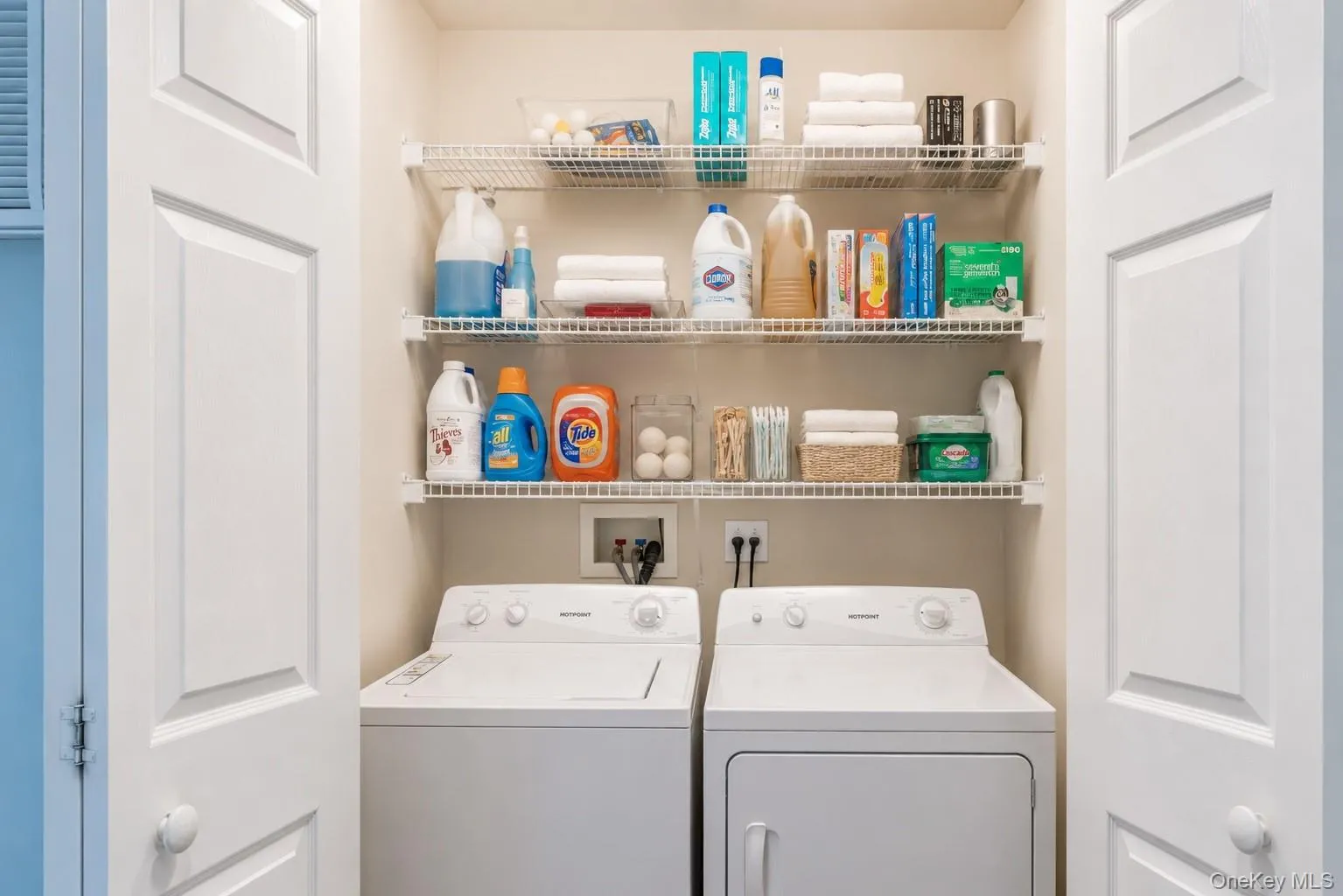 7 Summerfield Lane, Riverhead, NY, 3 Bedrooms Bedrooms, 6 Rooms Rooms,2 BathroomsBathrooms,Residential,For Rent,Summerfield,0,1012976 7 Summerfield Lane, Riverhead, NY, 3 Bedrooms Bedrooms, 6 Rooms Rooms,2 BathroomsBathrooms,Residential,For Rent,Summerfield,0,1012976