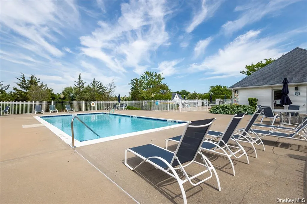 7 Summerfield Lane, Riverhead, NY, 3 Bedrooms Bedrooms, 6 Rooms Rooms,2 BathroomsBathrooms,Residential,For Rent,Summerfield,0,1012976 7 Summerfield Lane, Riverhead, NY, 3 Bedrooms Bedrooms, 6 Rooms Rooms,2 BathroomsBathrooms,Residential,For Rent,Summerfield,0,1012976