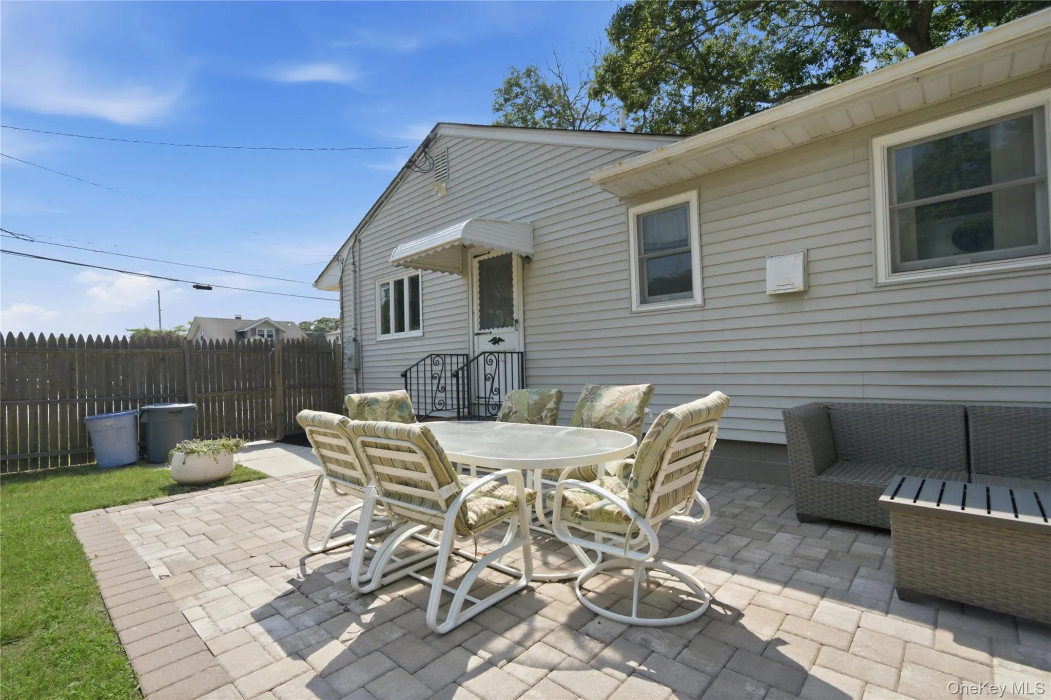 58 Highland Avenue, Brookhaven, NY, 3 Bedrooms Bedrooms, 6 Rooms Rooms,1 BathroomBathrooms,Residential,For Rent,Highland,0,1012978 58 Highland Avenue, Brookhaven, NY, 3 Bedrooms Bedrooms, 6 Rooms Rooms,1 BathroomBathrooms,Residential,For Rent,Highland,0,1012978