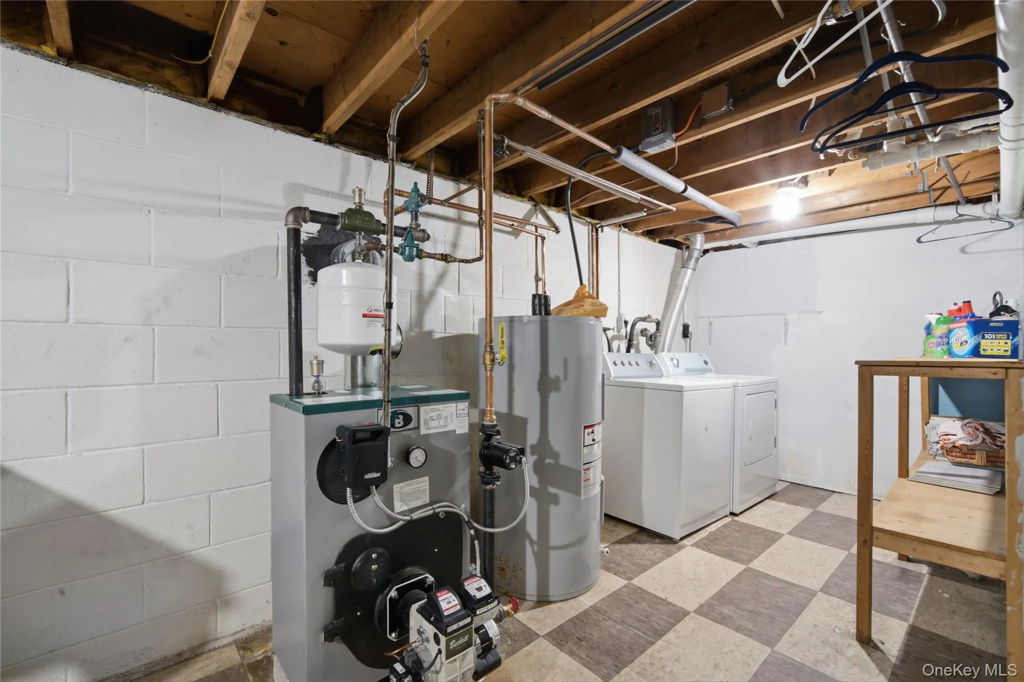 58 Highland Avenue, Brookhaven, NY, 3 Bedrooms Bedrooms, 6 Rooms Rooms,1 BathroomBathrooms,Residential,For Rent,Highland,0,1012978 58 Highland Avenue, Brookhaven, NY, 3 Bedrooms Bedrooms, 6 Rooms Rooms,1 BathroomBathrooms,Residential,For Rent,Highland,0,1012978