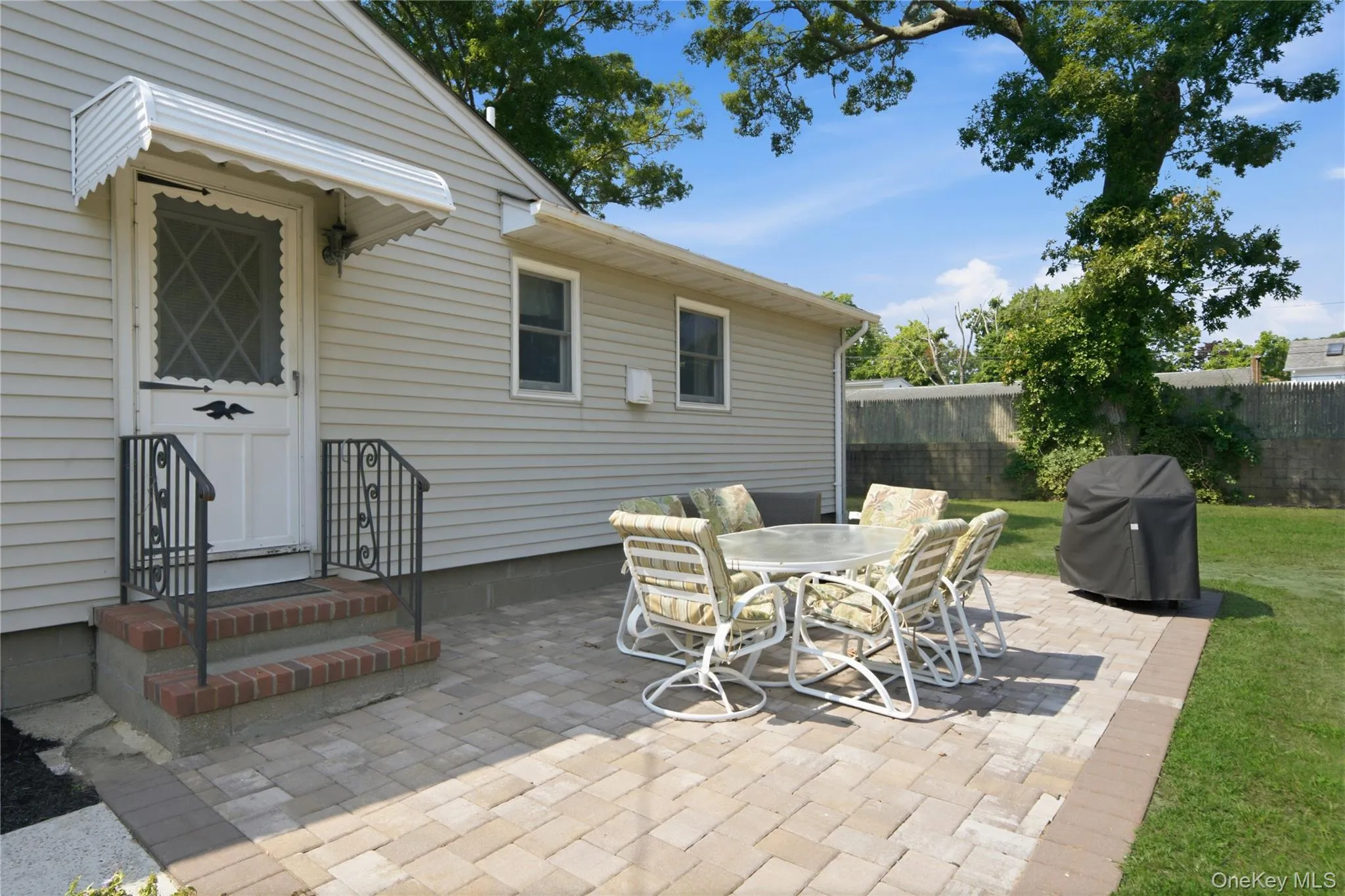 58 Highland Avenue, Brookhaven, NY, 3 Bedrooms Bedrooms, 6 Rooms Rooms,1 BathroomBathrooms,Residential,For Rent,Highland,0,1012978 58 Highland Avenue, Brookhaven, NY, 3 Bedrooms Bedrooms, 6 Rooms Rooms,1 BathroomBathrooms,Residential,For Rent,Highland,0,1012978