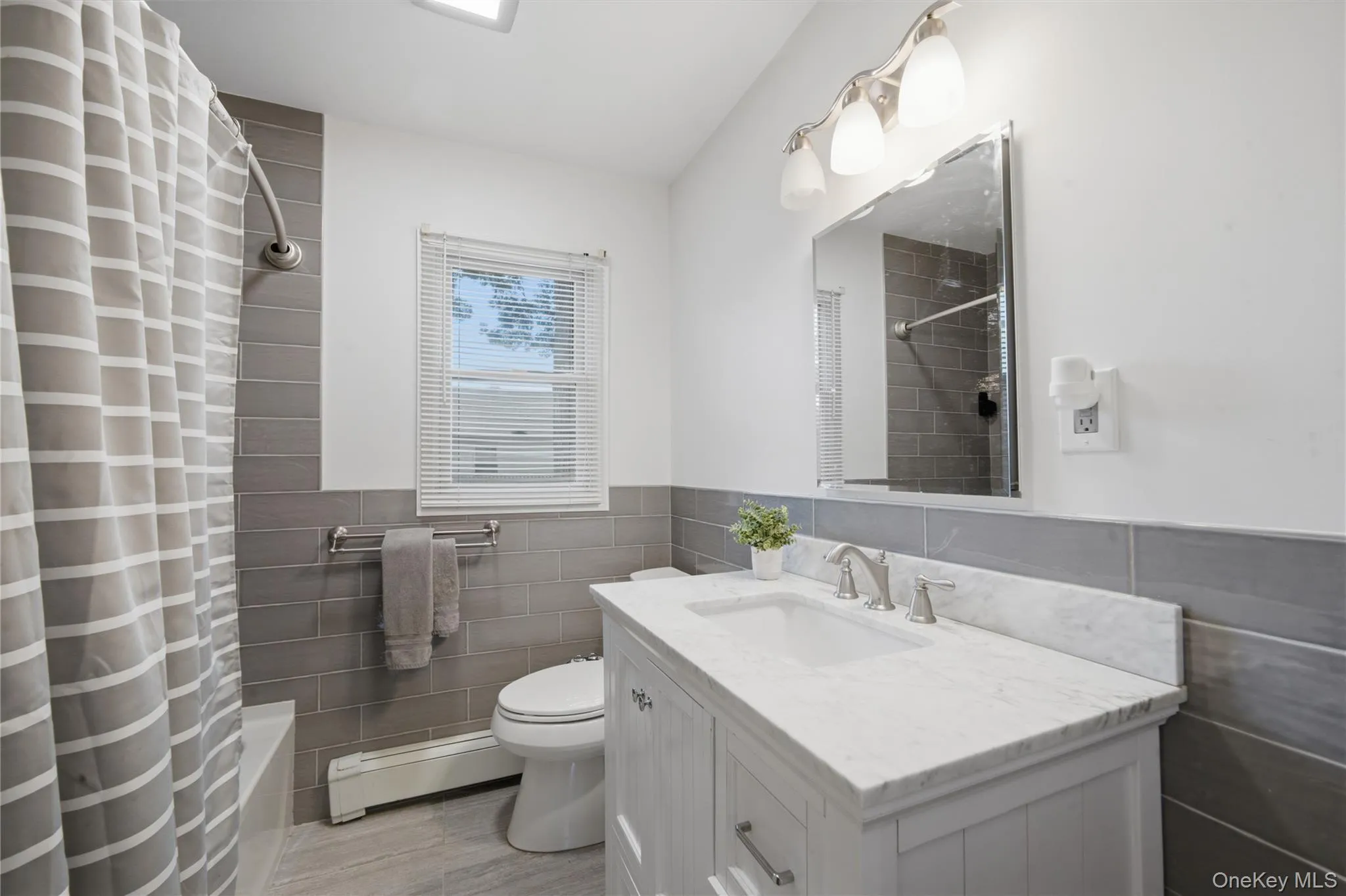 58 Highland Avenue, Brookhaven, NY, 3 Bedrooms Bedrooms, 6 Rooms Rooms,1 BathroomBathrooms,Residential,For Rent,Highland,0,1012978 58 Highland Avenue, Brookhaven, NY, 3 Bedrooms Bedrooms, 6 Rooms Rooms,1 BathroomBathrooms,Residential,For Rent,Highland,0,1012978
