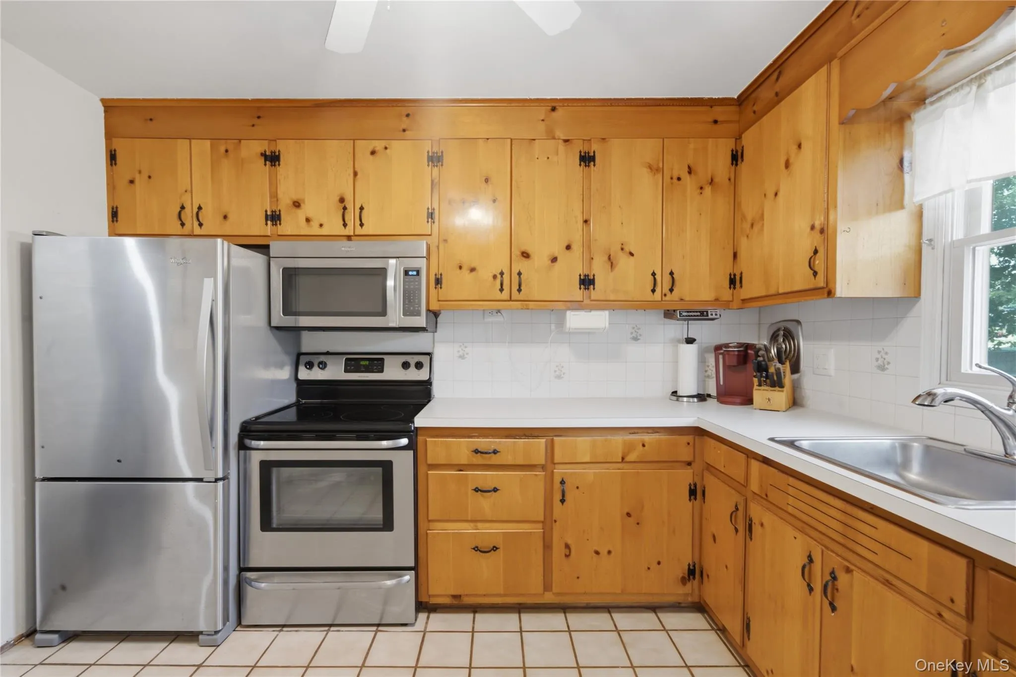 58 Highland Avenue, Brookhaven, NY, 3 Bedrooms Bedrooms, 6 Rooms Rooms,1 BathroomBathrooms,Residential,For Rent,Highland,0,1012978 58 Highland Avenue, Brookhaven, NY, 3 Bedrooms Bedrooms, 6 Rooms Rooms,1 BathroomBathrooms,Residential,For Rent,Highland,0,1012978