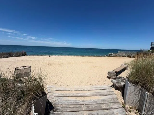 33 Gannet Drive, East Hampton, NY, 3 Bedrooms Bedrooms, 6 Rooms Rooms,2 BathroomsBathrooms,Residential Lease,For Rent,Gannet,0,KEY1012979 33 Gannet Drive, East Hampton, NY, 3 Bedrooms Bedrooms, 6 Rooms Rooms,2 BathroomsBathrooms,Residential Lease,For Rent,Gannet,0,KEY1012979