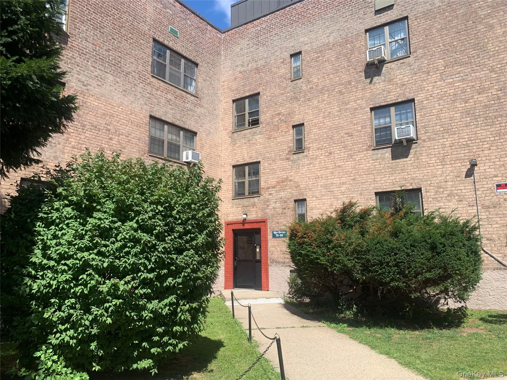 View of apartment building / complex View of apartment building / complex