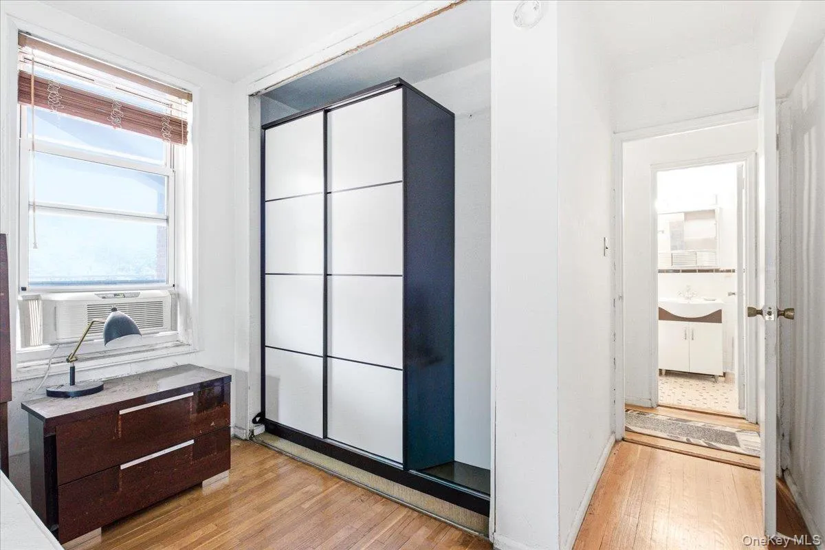 66-10 Thornton Place, New York, NY, 2 Bedrooms Bedrooms, 6 Rooms Rooms,2 BathroomsBathrooms,Residential,For Rent,Thornton,0,1012982 66-10 Thornton Place, New York, NY, 2 Bedrooms Bedrooms, 6 Rooms Rooms,2 BathroomsBathrooms,Residential,For Rent,Thornton,0,1012982