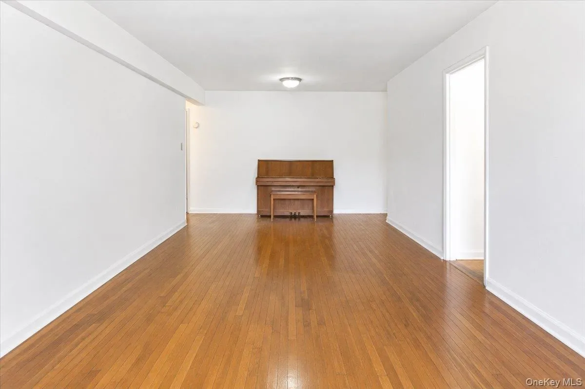 66-10 Thornton Place, New York, NY, 2 Bedrooms Bedrooms, 6 Rooms Rooms,2 BathroomsBathrooms,Residential,For Rent,Thornton,0,1012982 66-10 Thornton Place, New York, NY, 2 Bedrooms Bedrooms, 6 Rooms Rooms,2 BathroomsBathrooms,Residential,For Rent,Thornton,0,1012982