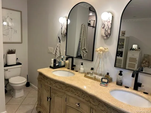 Double vanity Double vanity