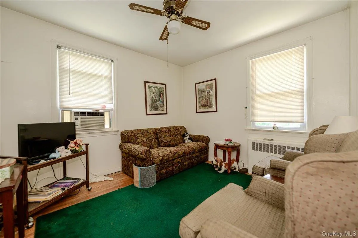 3254 Lafayette Avenue, New York, NY, 3 Bedrooms Bedrooms, 7 Rooms Rooms,1 BathroomBathrooms,Residential,For Rent,Lafayette,0,1012986 3254 Lafayette Avenue, New York, NY, 3 Bedrooms Bedrooms, 7 Rooms Rooms,1 BathroomBathrooms,Residential,For Rent,Lafayette,0,1012986