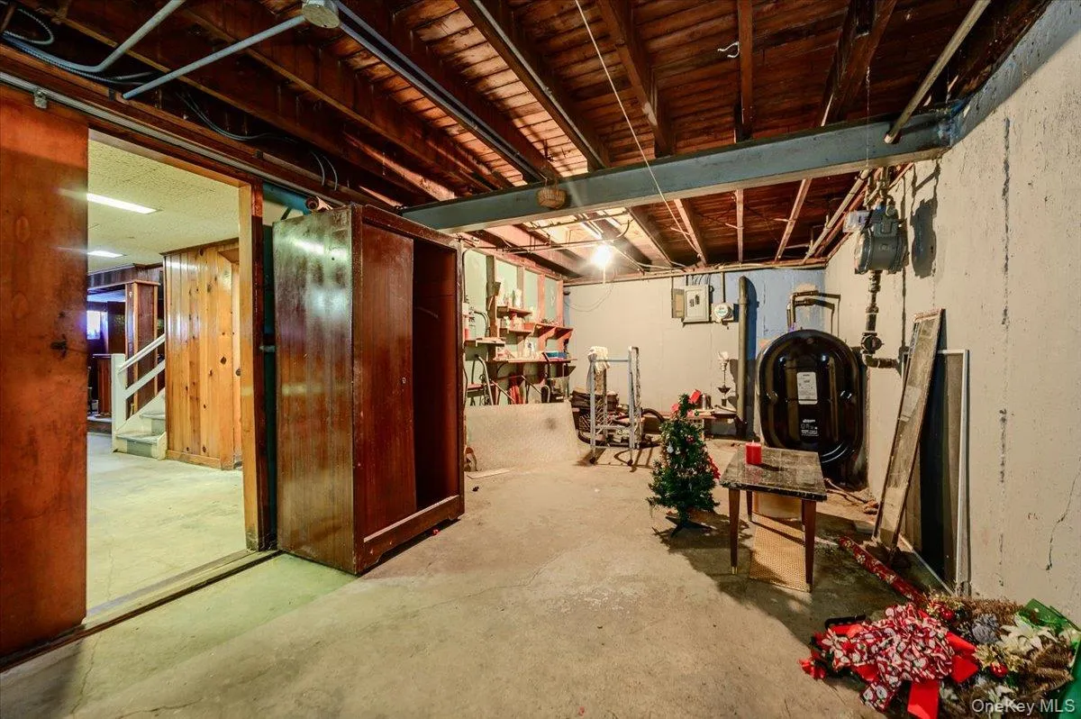 3254 Lafayette Avenue, New York, NY, 3 Bedrooms Bedrooms, 7 Rooms Rooms,1 BathroomBathrooms,Residential,For Rent,Lafayette,0,1012986 3254 Lafayette Avenue, New York, NY, 3 Bedrooms Bedrooms, 7 Rooms Rooms,1 BathroomBathrooms,Residential,For Rent,Lafayette,0,1012986