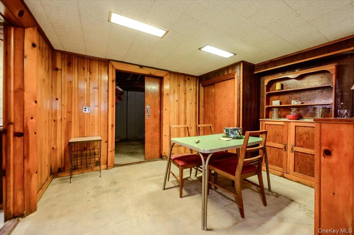3254 Lafayette Avenue, New York, NY, 3 Bedrooms Bedrooms, 7 Rooms Rooms,1 BathroomBathrooms,Residential,For Rent,Lafayette,0,1012986 3254 Lafayette Avenue, New York, NY, 3 Bedrooms Bedrooms, 7 Rooms Rooms,1 BathroomBathrooms,Residential,For Rent,Lafayette,0,1012986