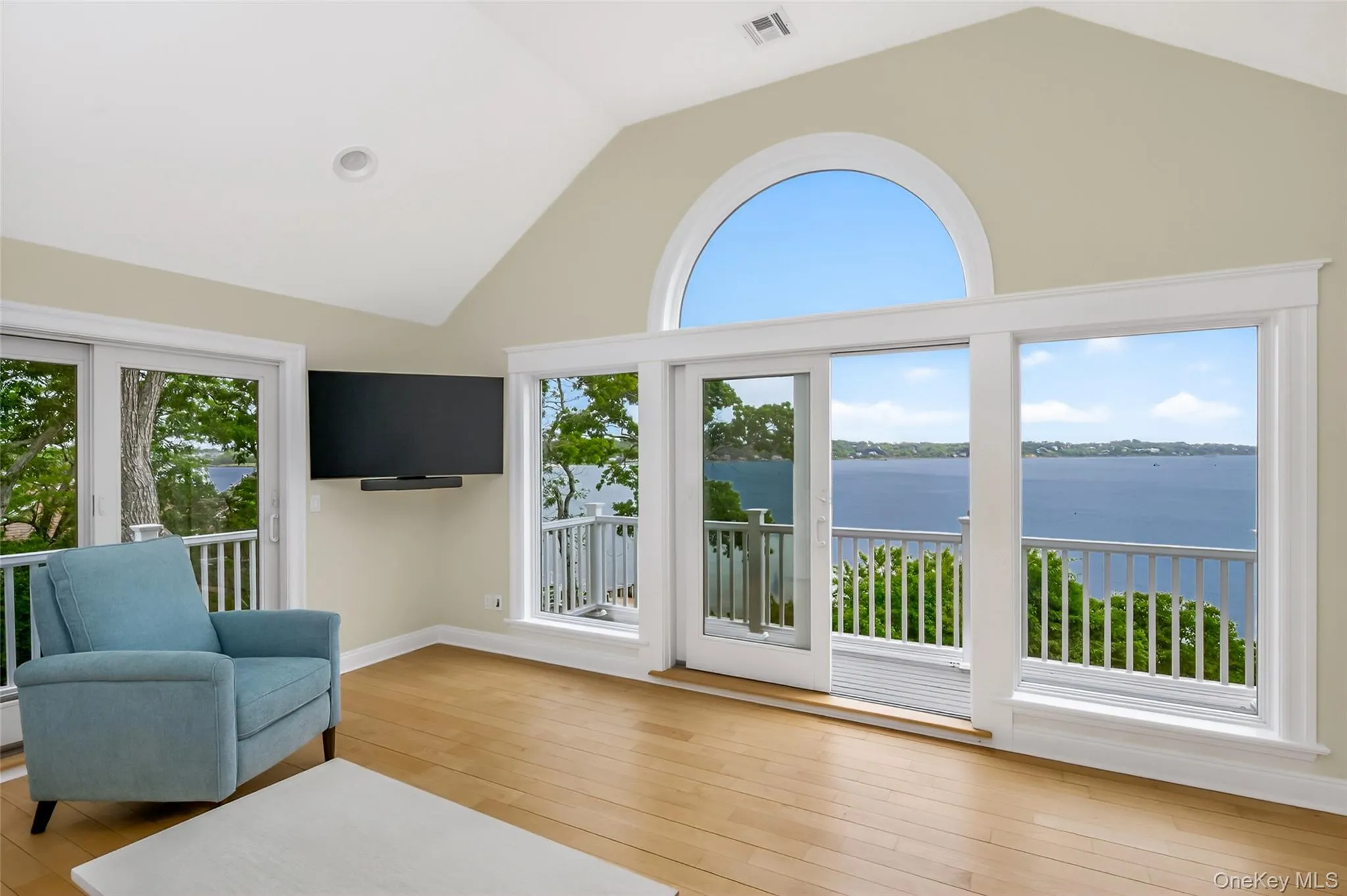 11 Bay View Drive, Southampton, NY, 5 Bedrooms Bedrooms, 10 Rooms Rooms,4 BathroomsBathrooms,Residential Lease,For Rent,Bay View,0,1012989 11 Bay View Drive, Southampton, NY, 5 Bedrooms Bedrooms, 10 Rooms Rooms,4 BathroomsBathrooms,Residential Lease,For Rent,Bay View,0,1012989