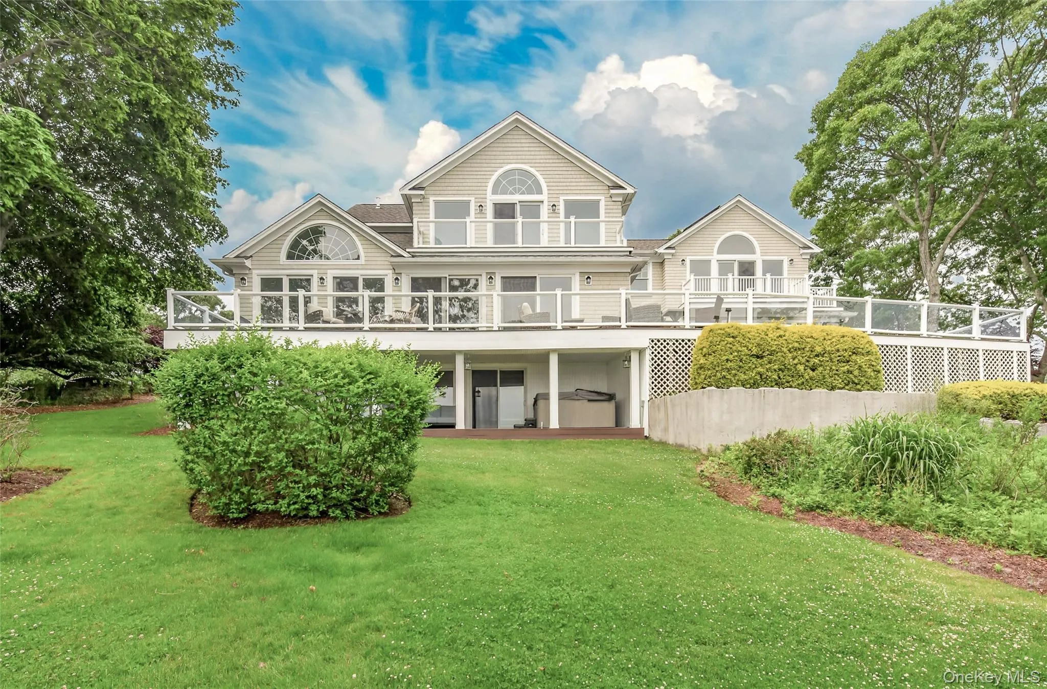 11 Bay View Drive, Southampton, NY, 5 Bedrooms Bedrooms, 10 Rooms Rooms,4 BathroomsBathrooms,Residential Lease,For Rent,Bay View,0,KEY1012989 11 Bay View Drive, Southampton, NY, 5 Bedrooms Bedrooms, 10 Rooms Rooms,4 BathroomsBathrooms,Residential Lease,For Rent,Bay View,0,KEY1012989