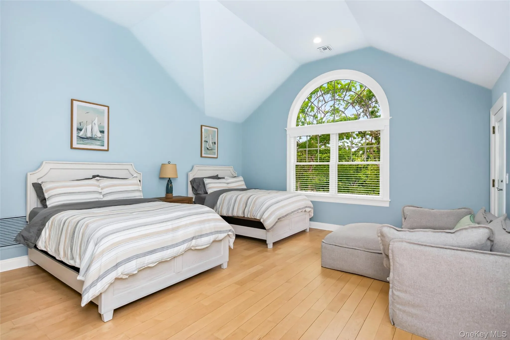 11 Bay View Drive, Southampton, NY, 5 Bedrooms Bedrooms, 10 Rooms Rooms,4 BathroomsBathrooms,Residential Lease,For Rent,Bay View,0,1012989 11 Bay View Drive, Southampton, NY, 5 Bedrooms Bedrooms, 10 Rooms Rooms,4 BathroomsBathrooms,Residential Lease,For Rent,Bay View,0,1012989